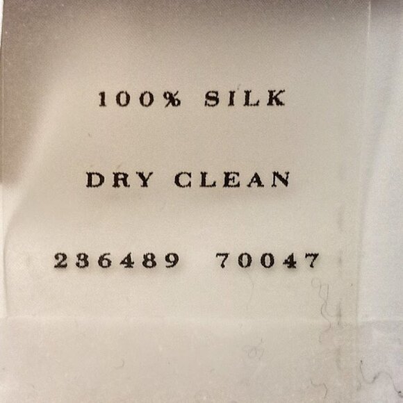 Ann Taylor Magenta Abstract Print Sleeveless Silk Top - Picture 4 of 4